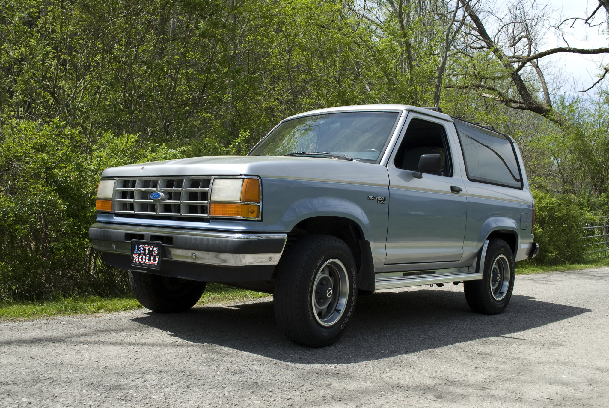 Backward Glances The Deuce A Rare 1990 Last Year Bronco Ii