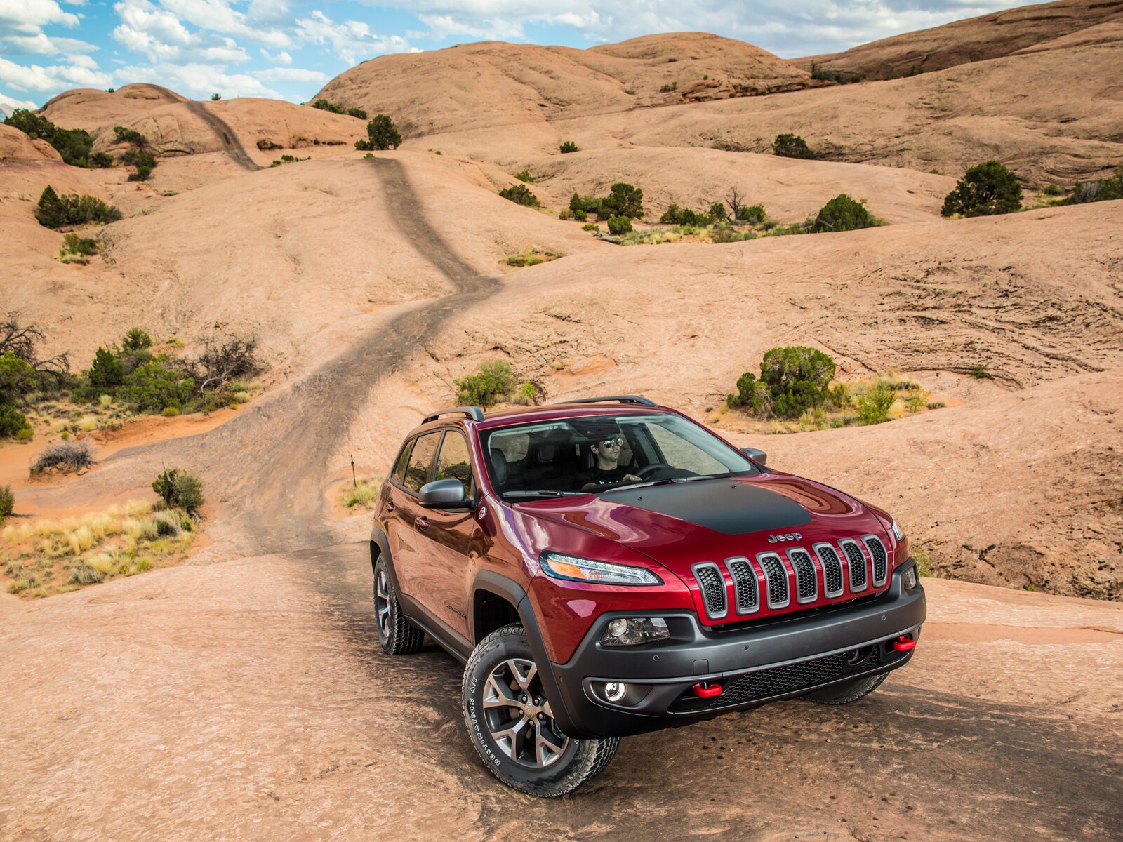 2014 Jeep Cherokee KL Hits The Dirt FOUR WHEELER NETWORK