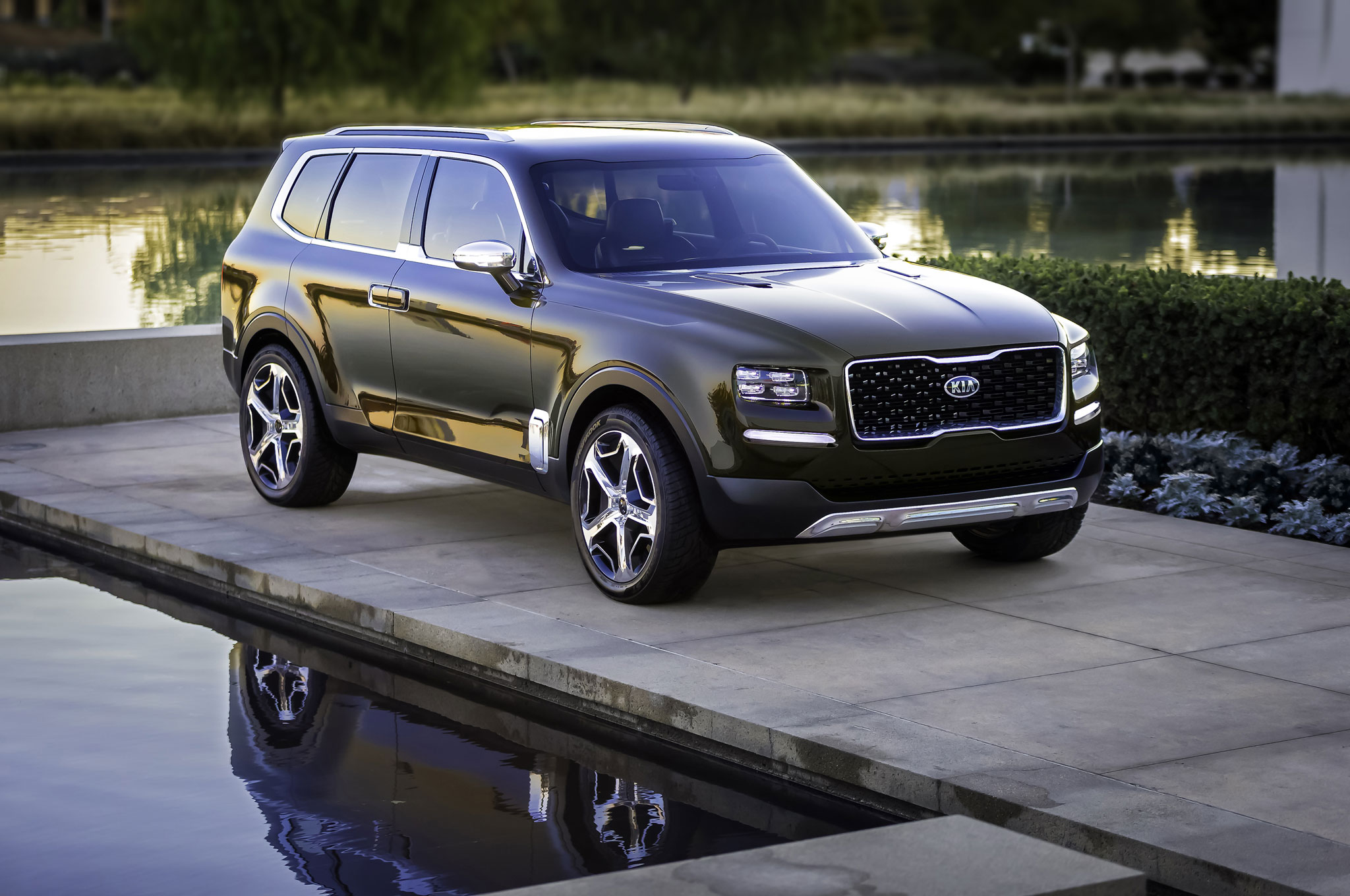 Kia Announces Production of Three Row Telluride SUV
