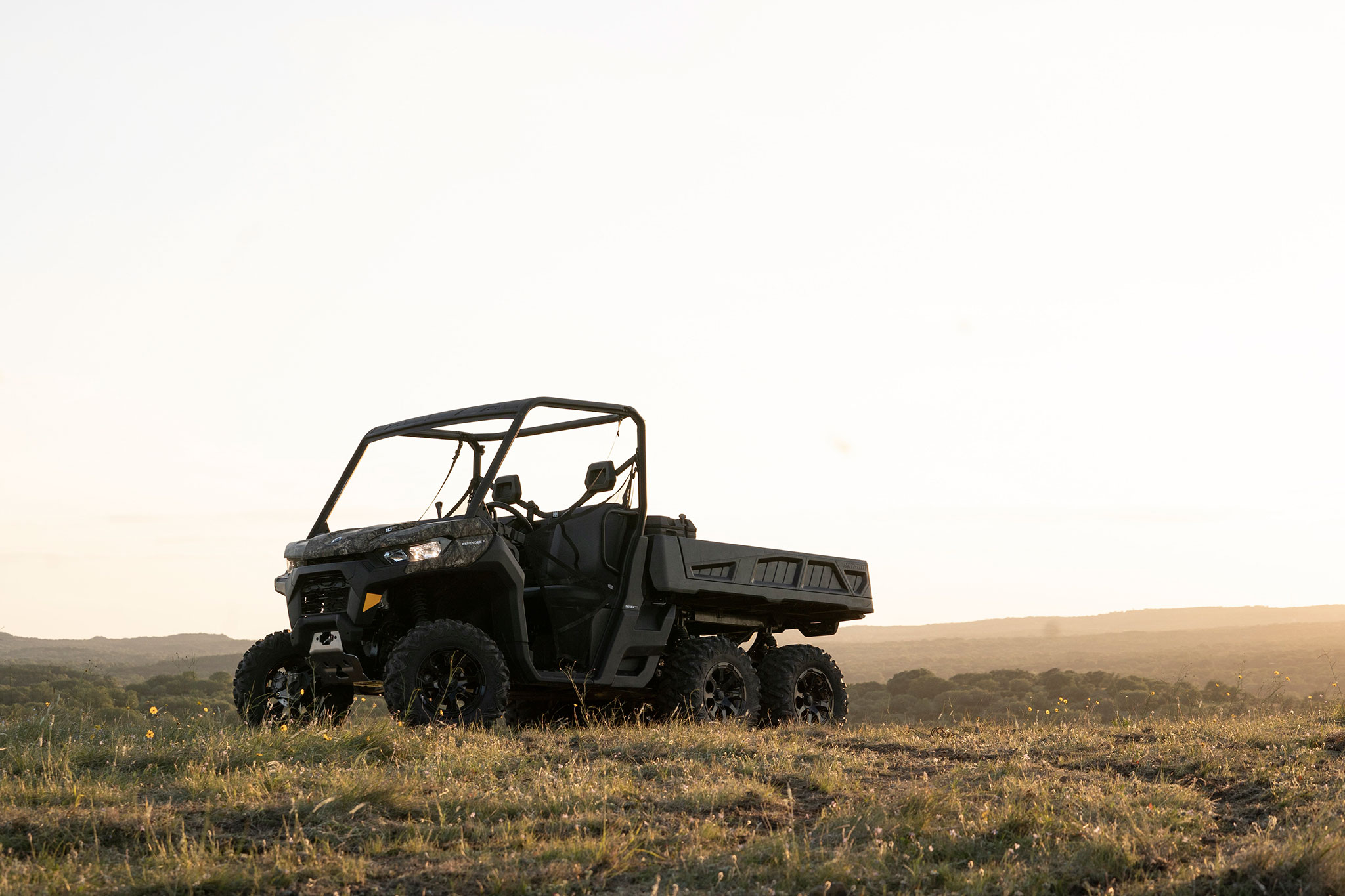 Can-Am Reveals New 6×6 Workhorse