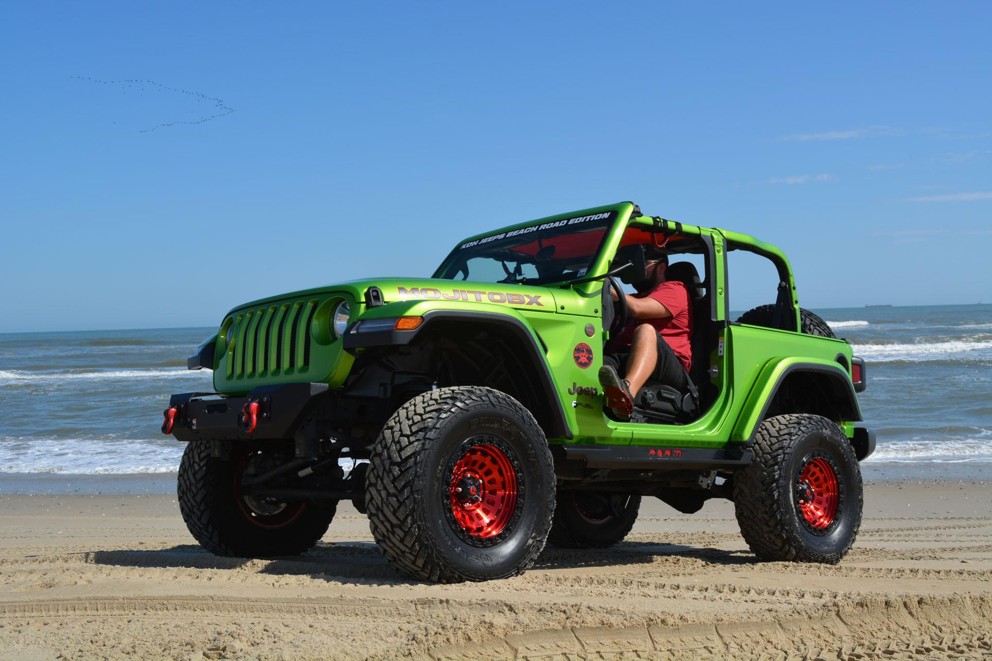Less Is More With This Clean 2018 Jeep Wrangler Jl Sport Two Door