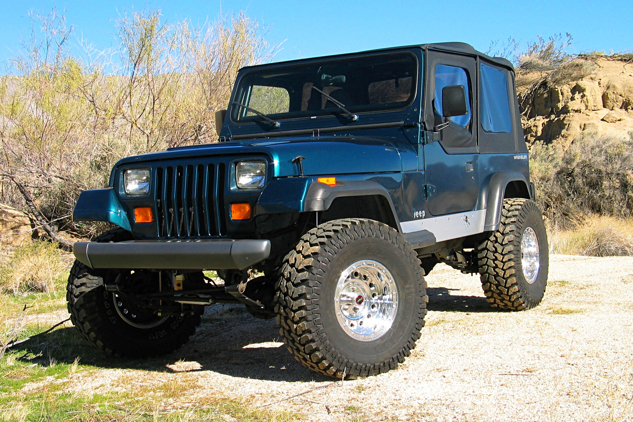 Jeep Wrangler YJ Lift, Tires, Axles, and Interior Upgrades