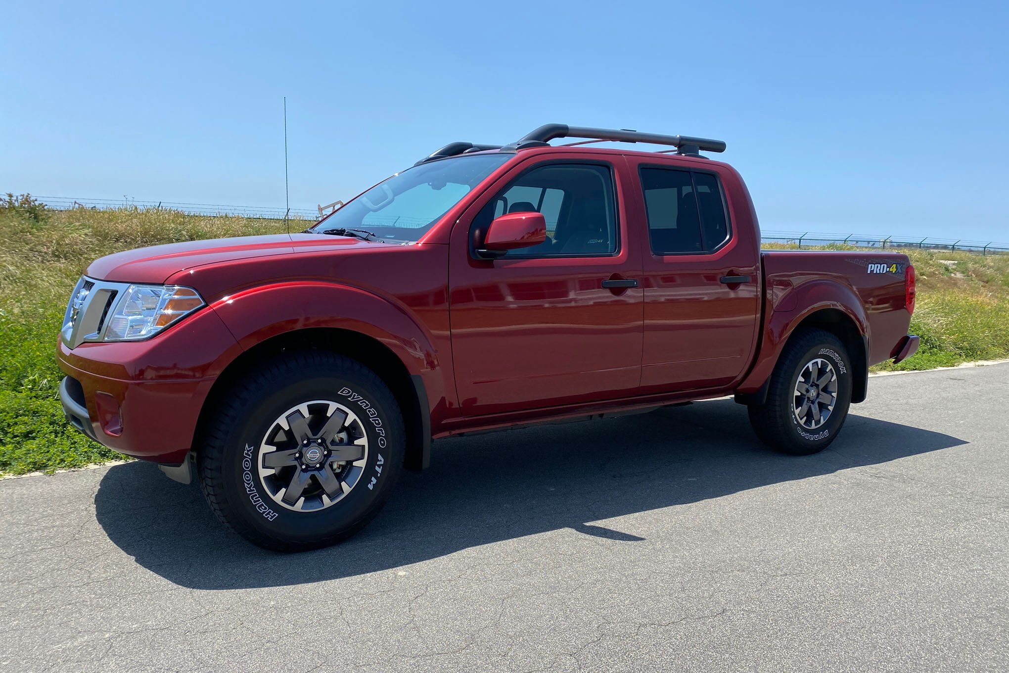 nissan frontier hot wheels
